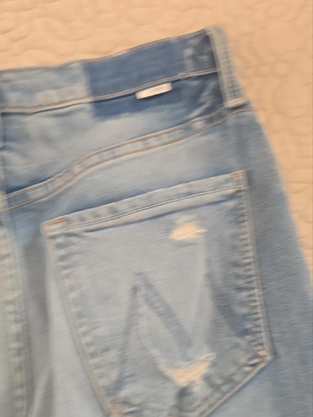 MOTHER The Tomcat Light Blue Distressed Women’s Jeans